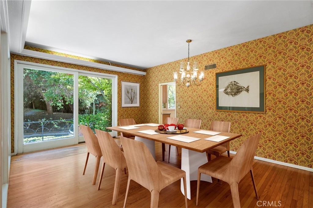 1601 Stone Canyon Road Property Photo 8