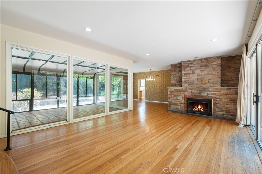 1601 Stone Canyon Road Property Photo 14