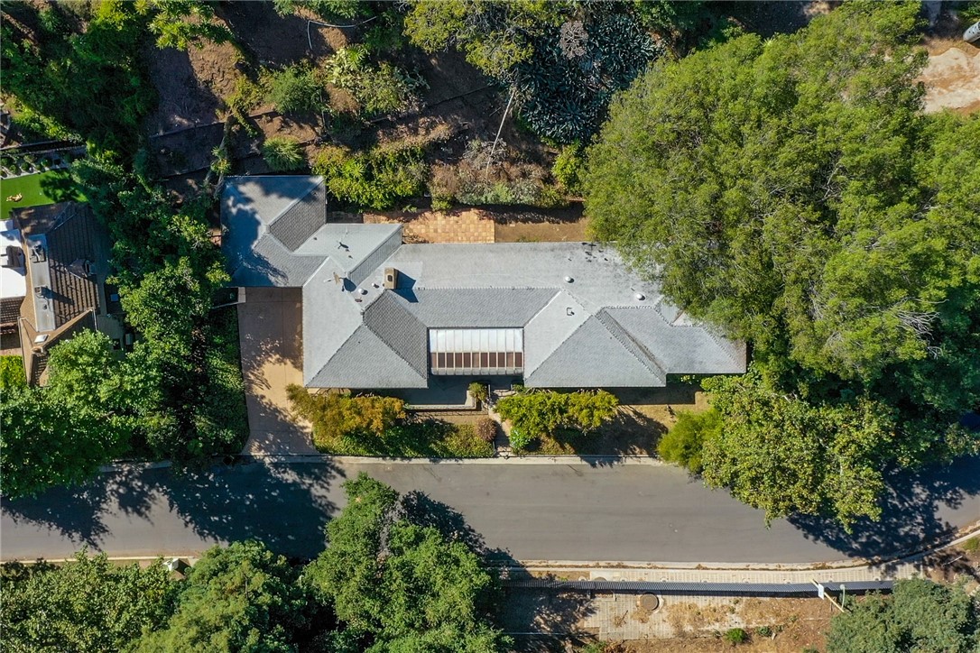 1601 Stone Canyon Road Property Photo 32