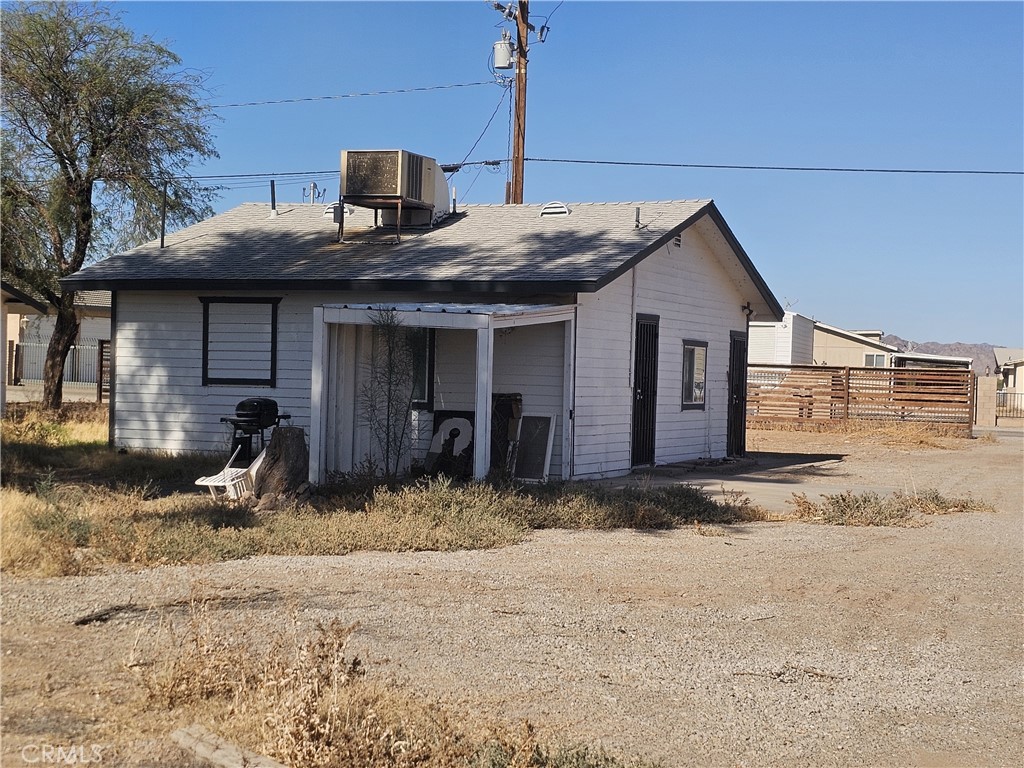 5069 Colorado River Property Photo 5