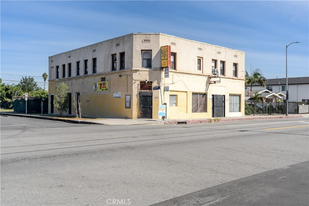 1763 W Vernon Property Photo 1