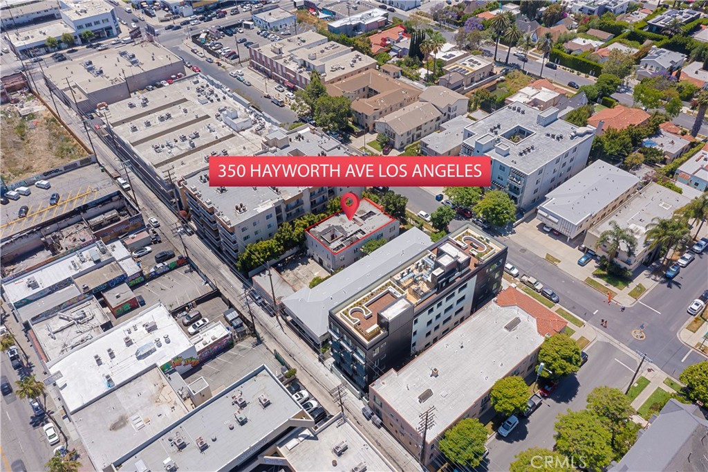 350 N Hayworth Avenue Property Photo 6