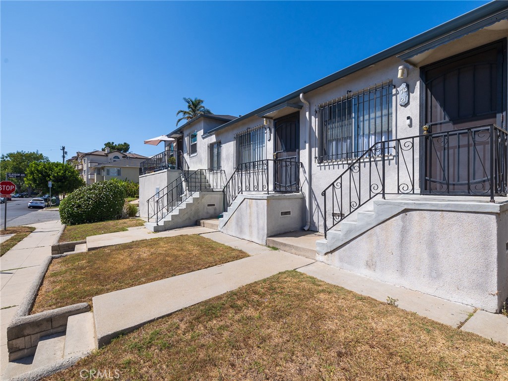 7019 Ramsgate Avenue Property Photo 3