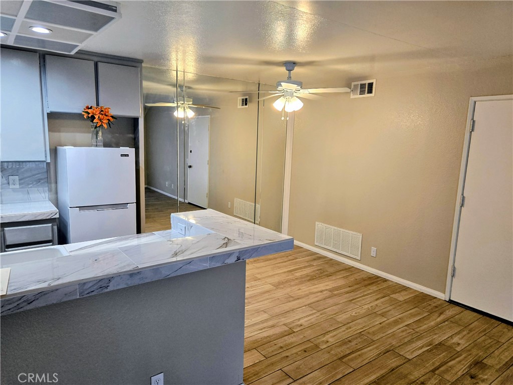 31200 Landau Boulevard Property Photo 4
