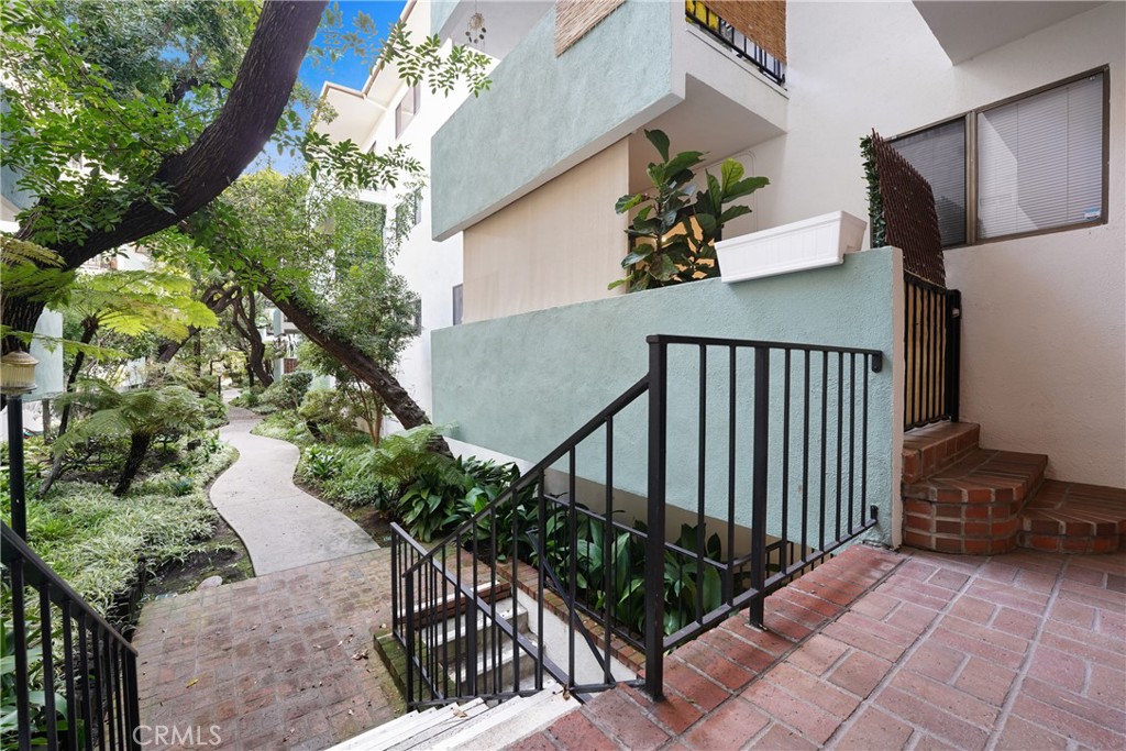 5000 S Centinela 101 Property Photo 17