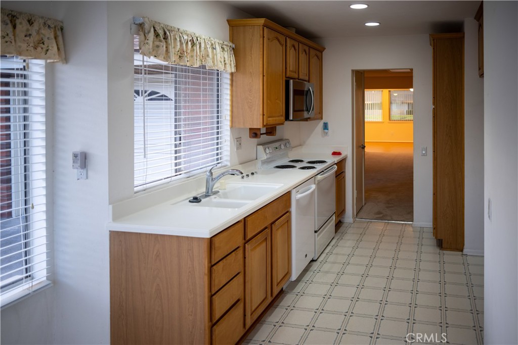 4208 Village 4 Property Photo 26