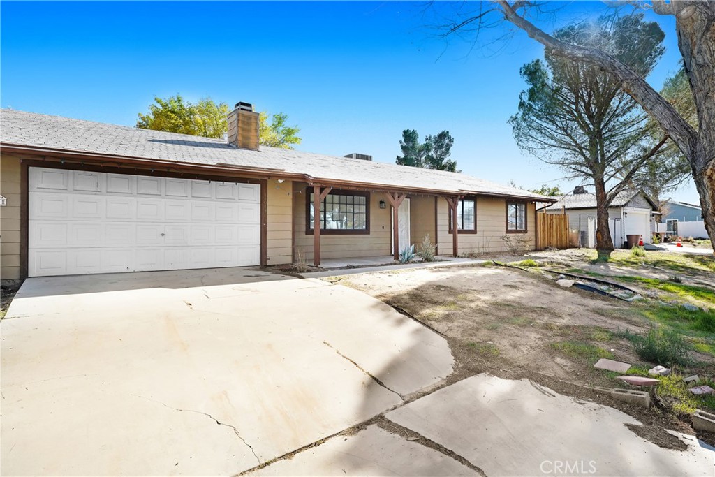 41048 173rd E Property Photo 2