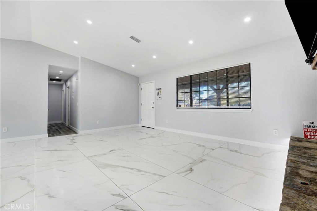 41048 173rd E Property Photo 5