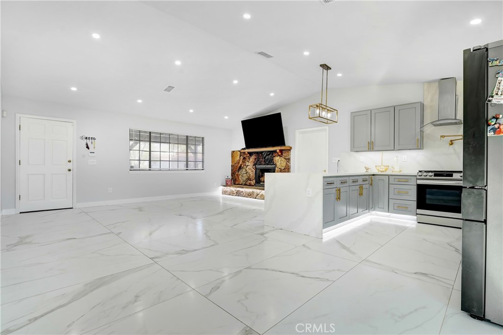 41048 173rd E Property Photo 27