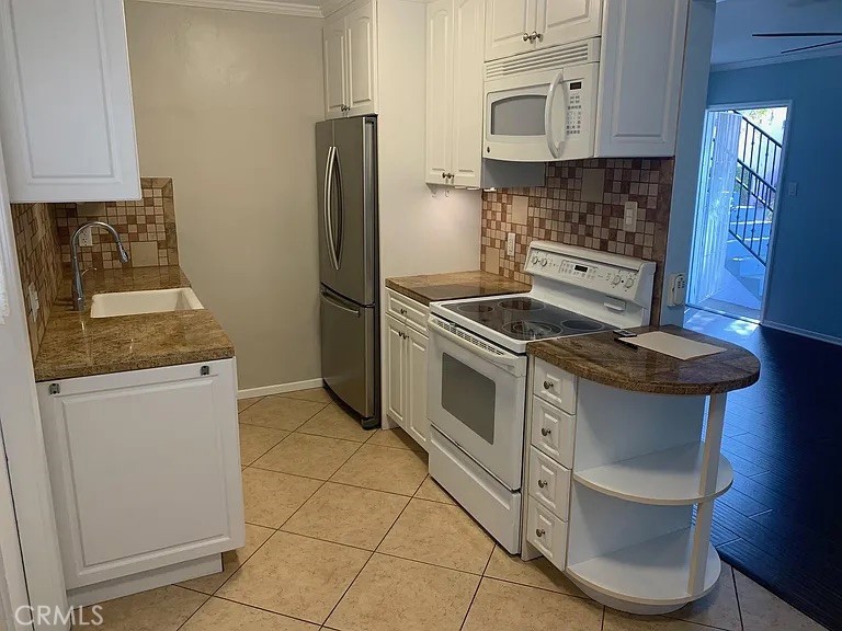 4401 E Division Street Property Photo 10