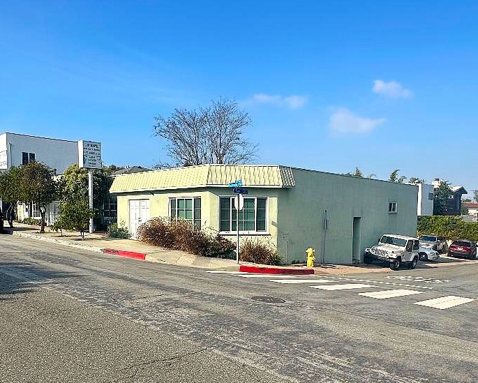 947 Manhattan Beach Blvd Boulevard Property Photo 1