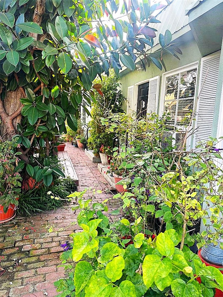 947 Manhattan Beach Blvd Boulevard Property Photo 6