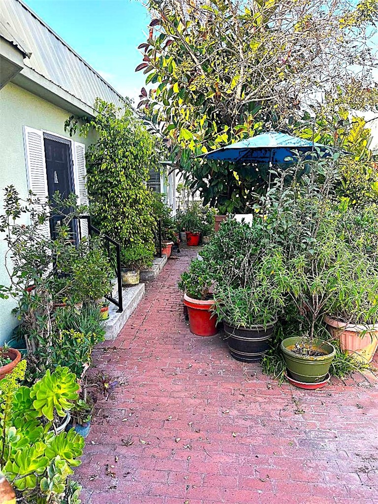 947 Manhattan Beach Blvd Boulevard Property Photo 9