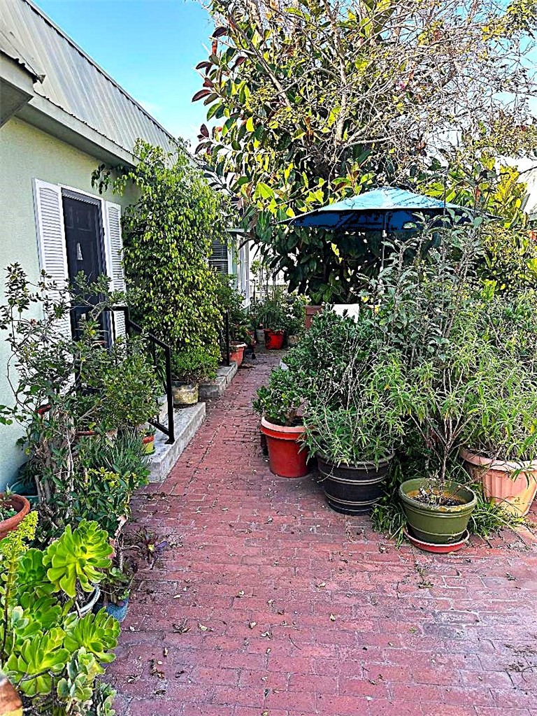 947 Manhattan Beach Blvd Boulevard Property Photo 10