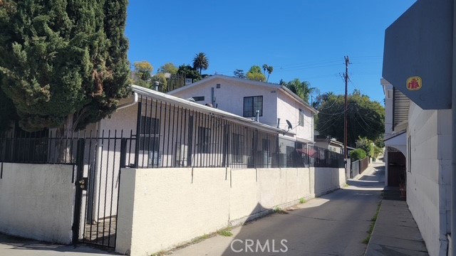 1458 Silver Lake Boulevard Property Photo 3