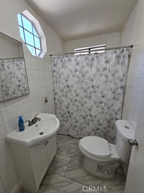 1458 Silver Lake Boulevard Property Photo 5