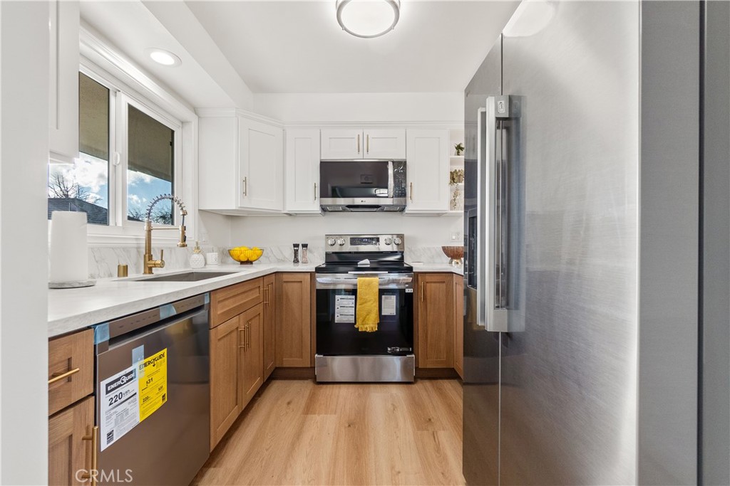 22741 Nadine B Property Photo 10