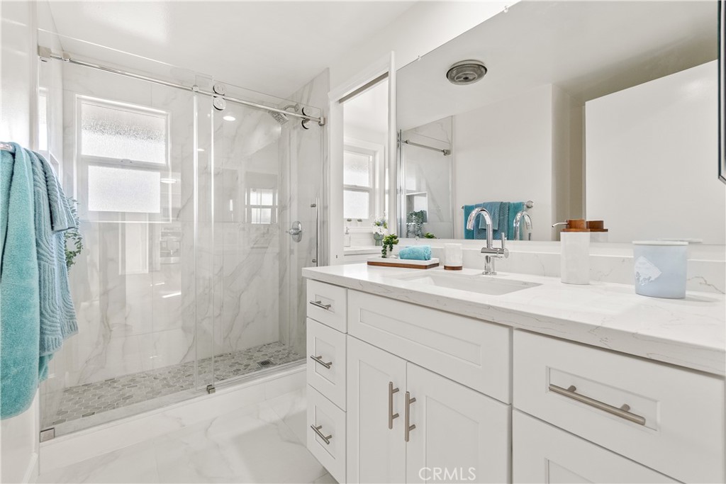 22741 Nadine B Property Photo 12