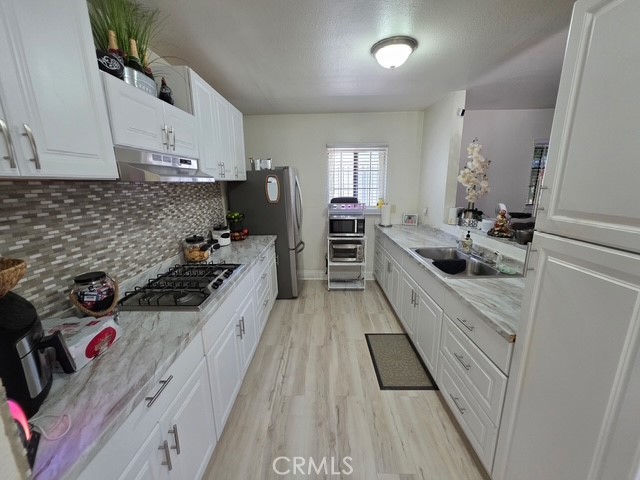 1458 Silver Lake Boulevard Property Photo 4