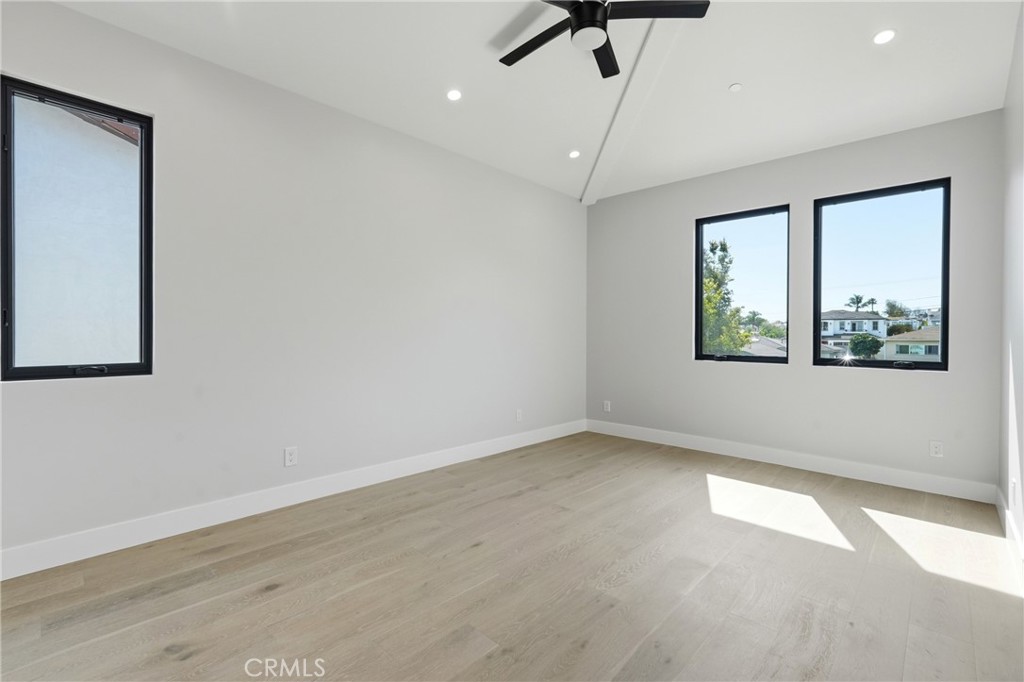 1612 Gates Avenue Property Photo 37