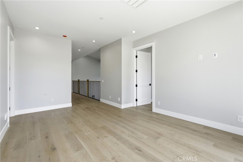 1612 Gates Avenue Property Photo 43