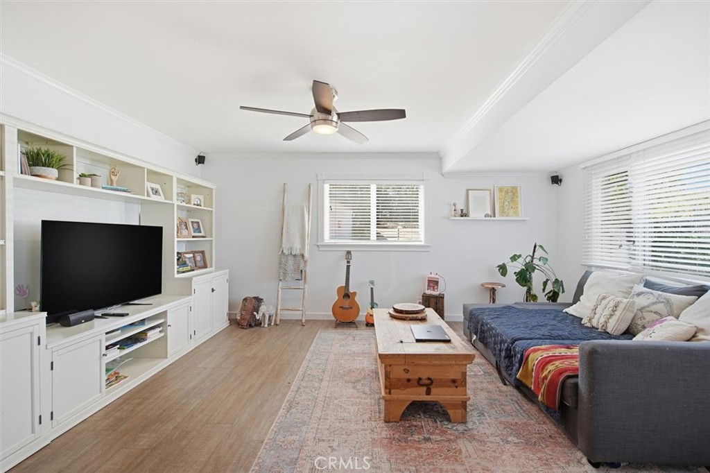 6443 Gross Avenue Property Photo 6