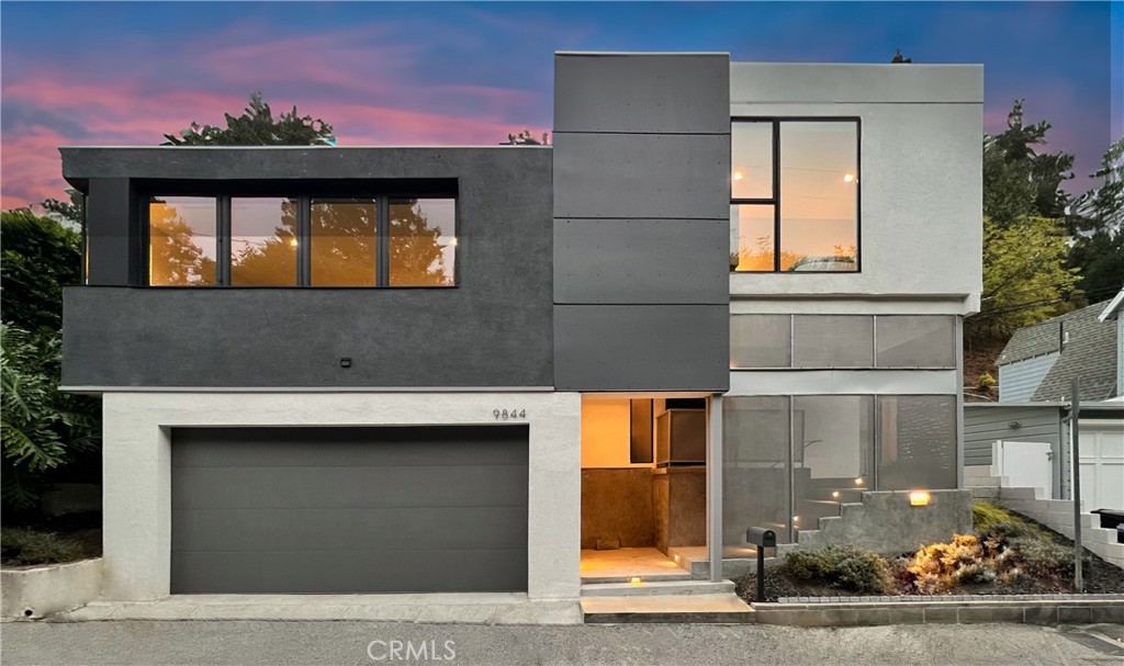 9844 Wanda Park Property Photo 1
