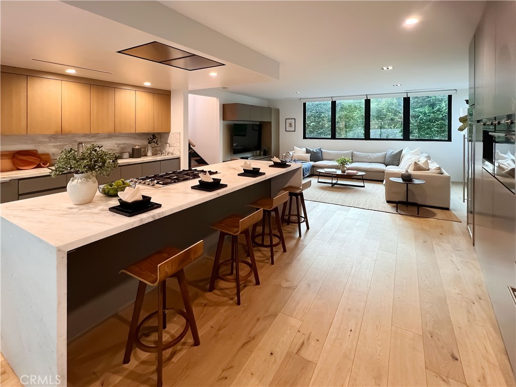 9844 Wanda Park Property Photo 3