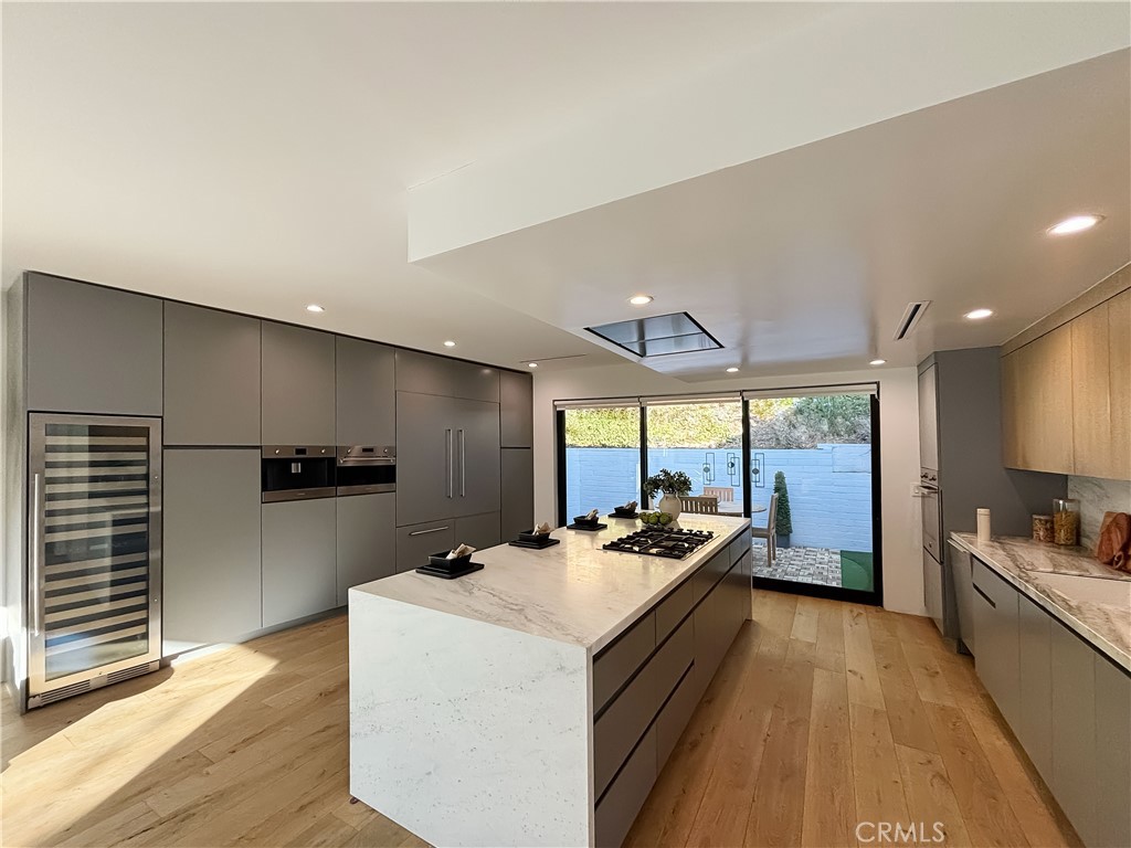 9844 Wanda Park Property Photo 6