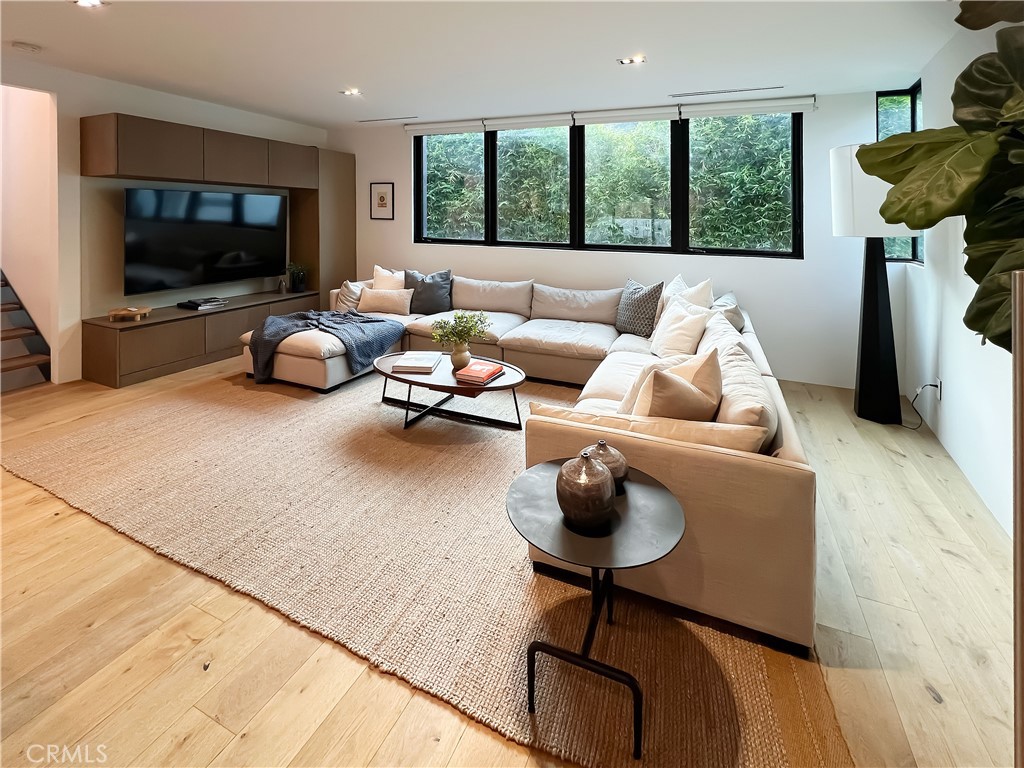 9844 Wanda Park Property Photo 7