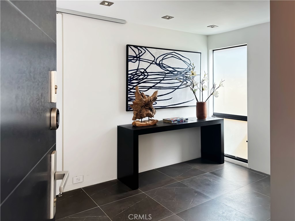 9844 Wanda Park Property Photo 9
