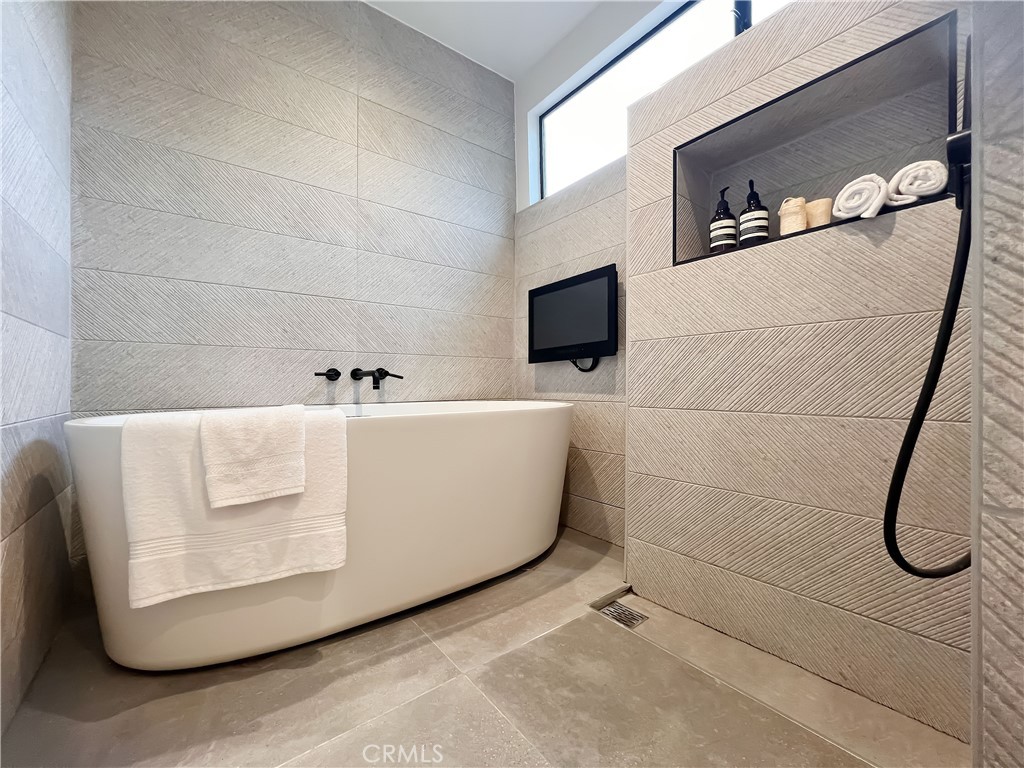 9844 Wanda Park Property Photo 17