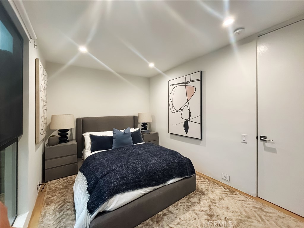 9844 Wanda Park Property Photo 20