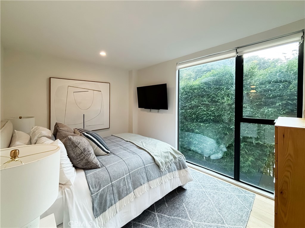 9844 Wanda Park Property Photo 21