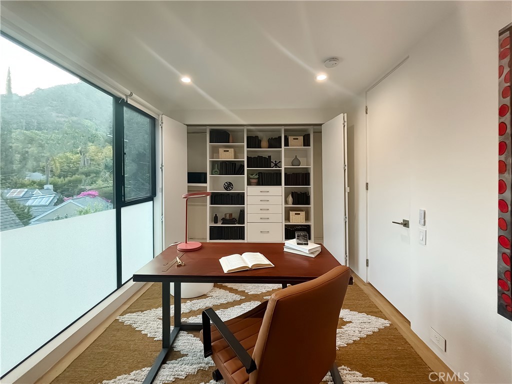 9844 Wanda Park Property Photo 25