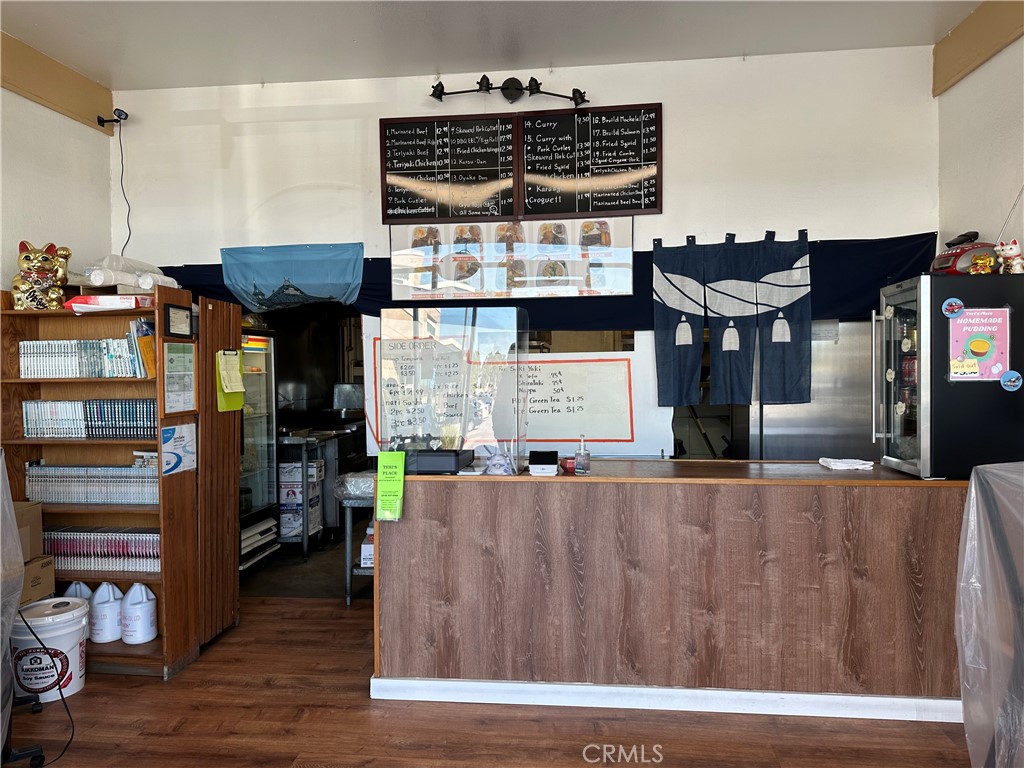 2140 Artesia Blvd #d Boulevard Property Photo 3