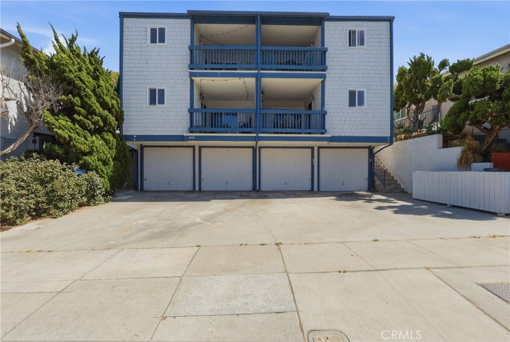 1450 Manhattan Beach Boulevard Property Photo 1