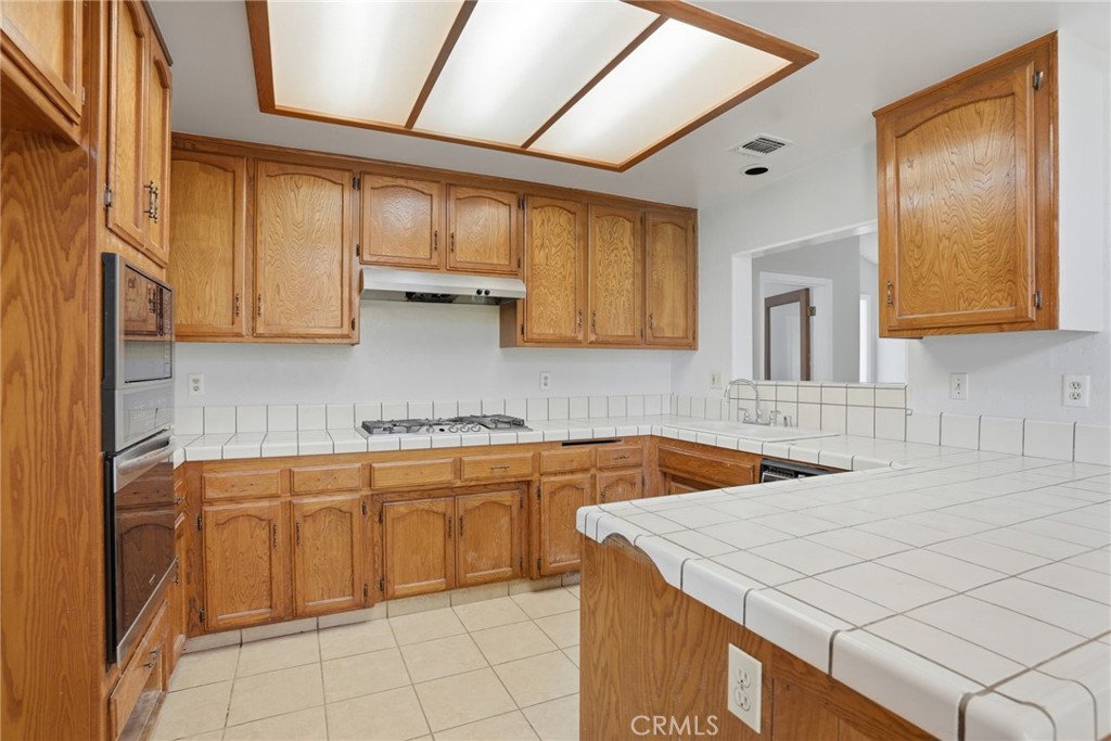 6916 Bandolero Property Photo 8
