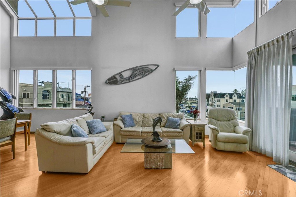 16745 Bayview Drive B Property Photo 1