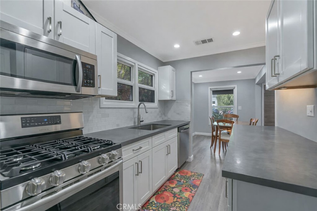 11938 Exposition Boulevard Property Photo 22