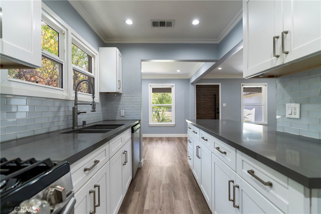 11938 Exposition Boulevard Property Photo 24