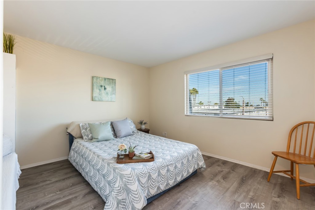 26015 Narbonne Avenue 14 Property Photo 16