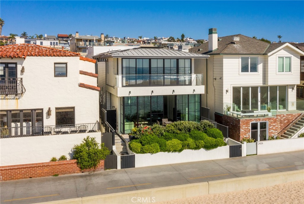 2428 The Strand Property Photo 1