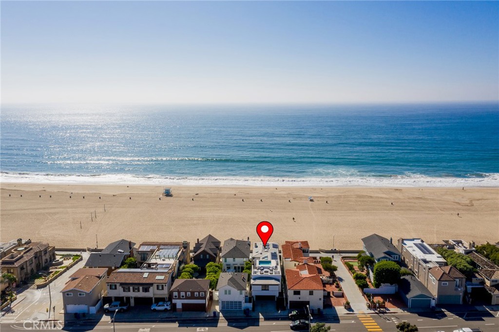 2428 The Strand Property Photo 4