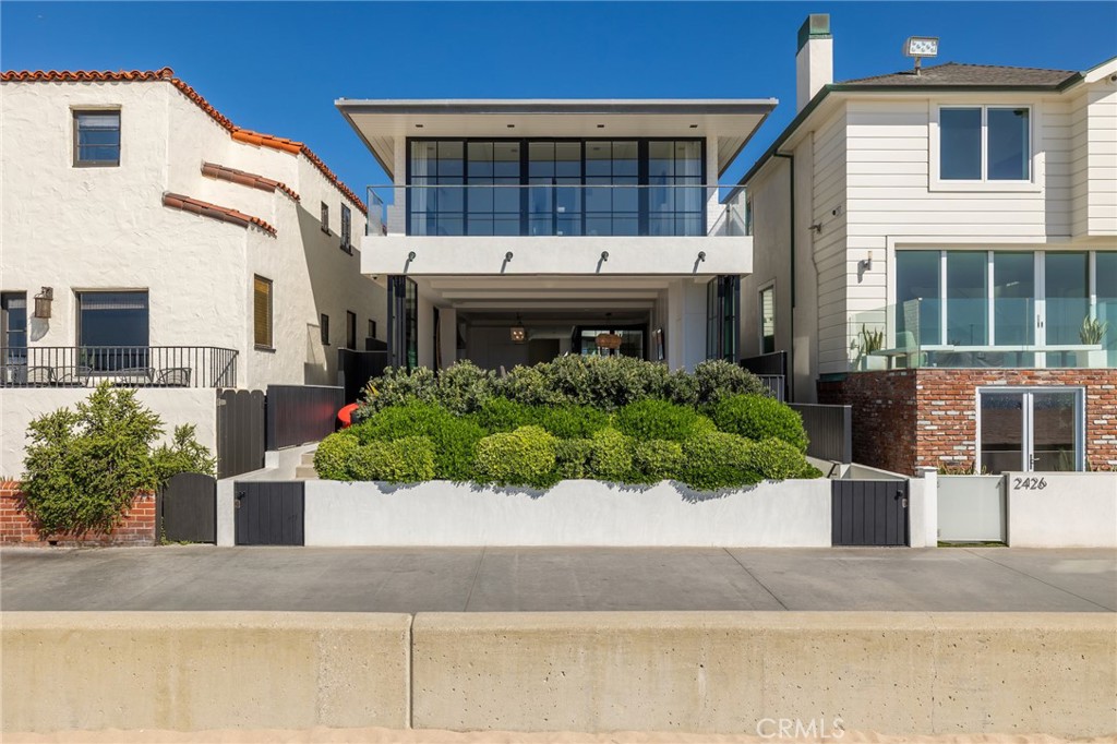 2428 The Strand Property Photo 13
