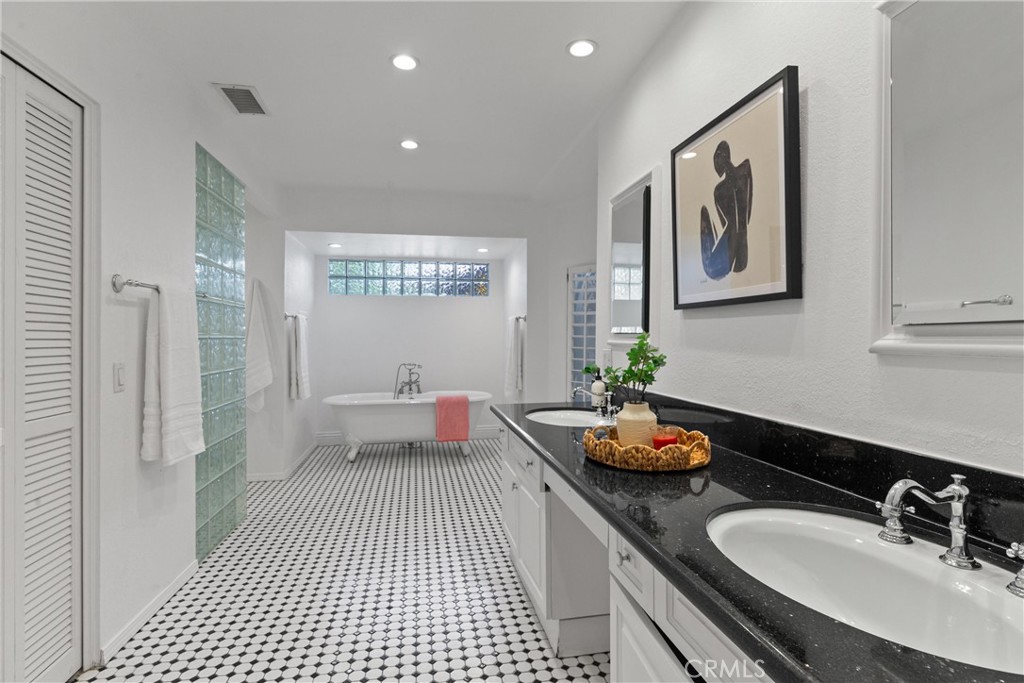 1 Clancy Lane Property Photo 50