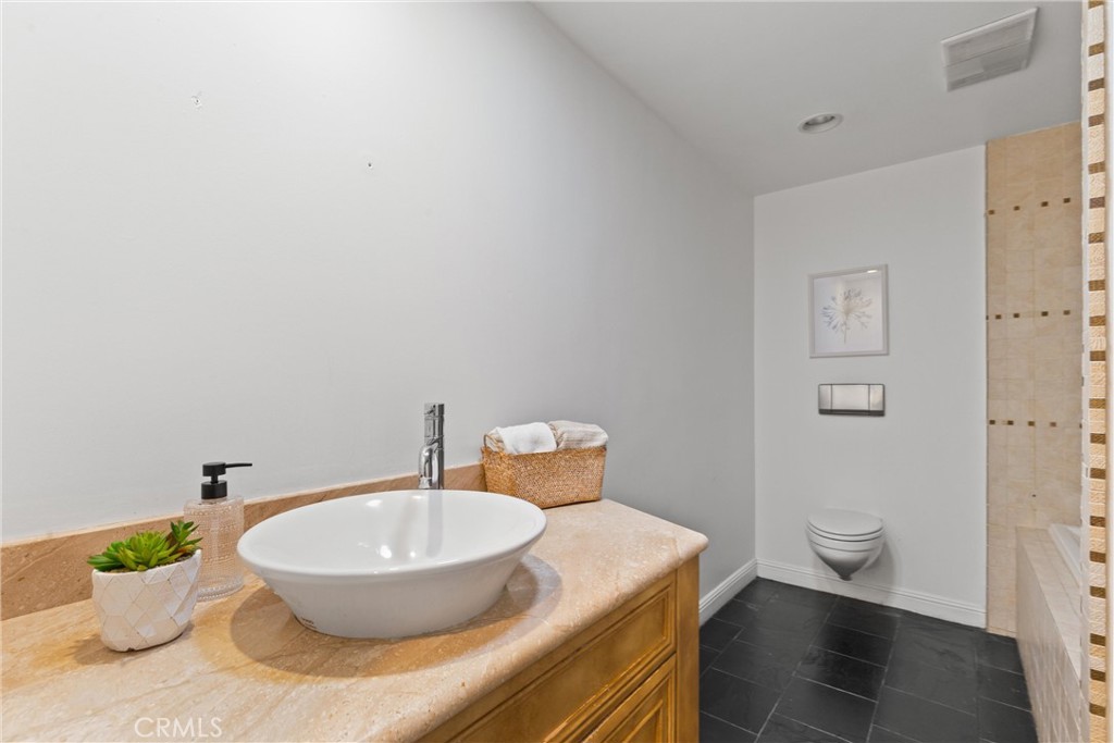 1 Clancy Lane Property Photo 59