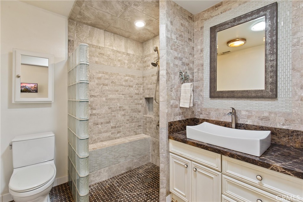 1 Clancy Lane Property Photo 63