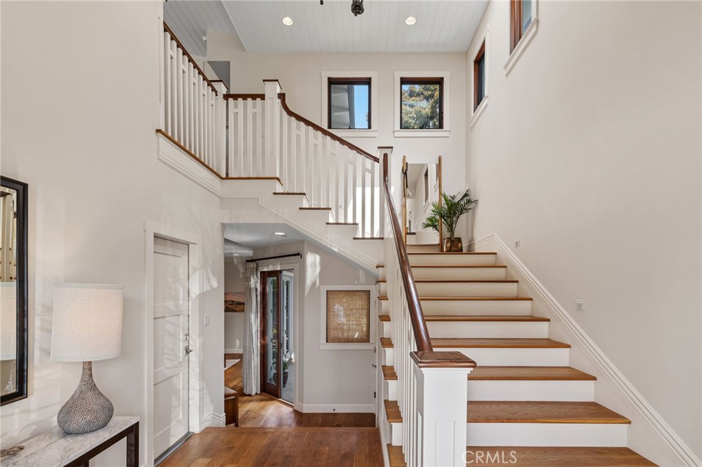 521 24th Place Property Photo 6