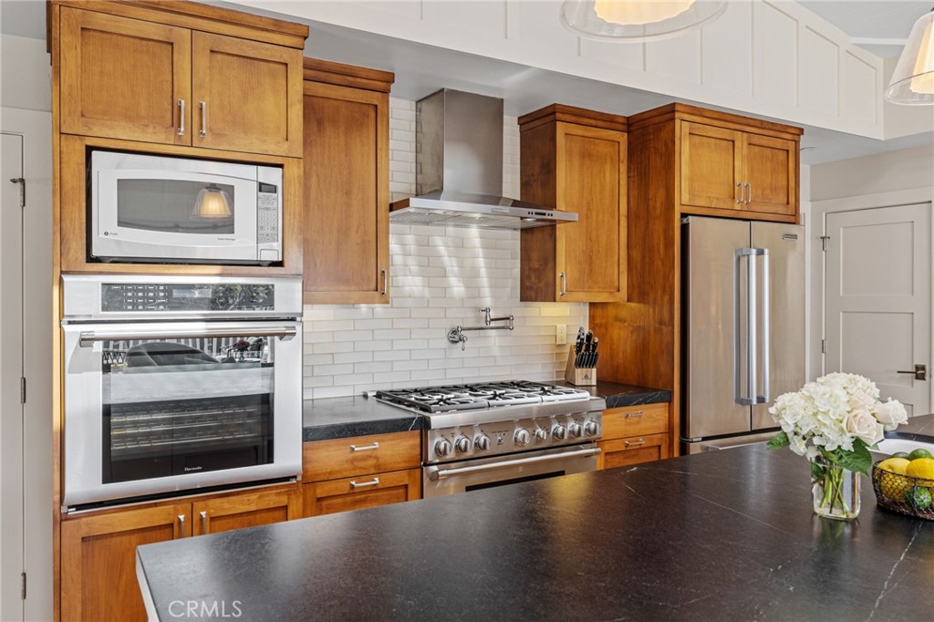 521 24th Place Property Photo 18
